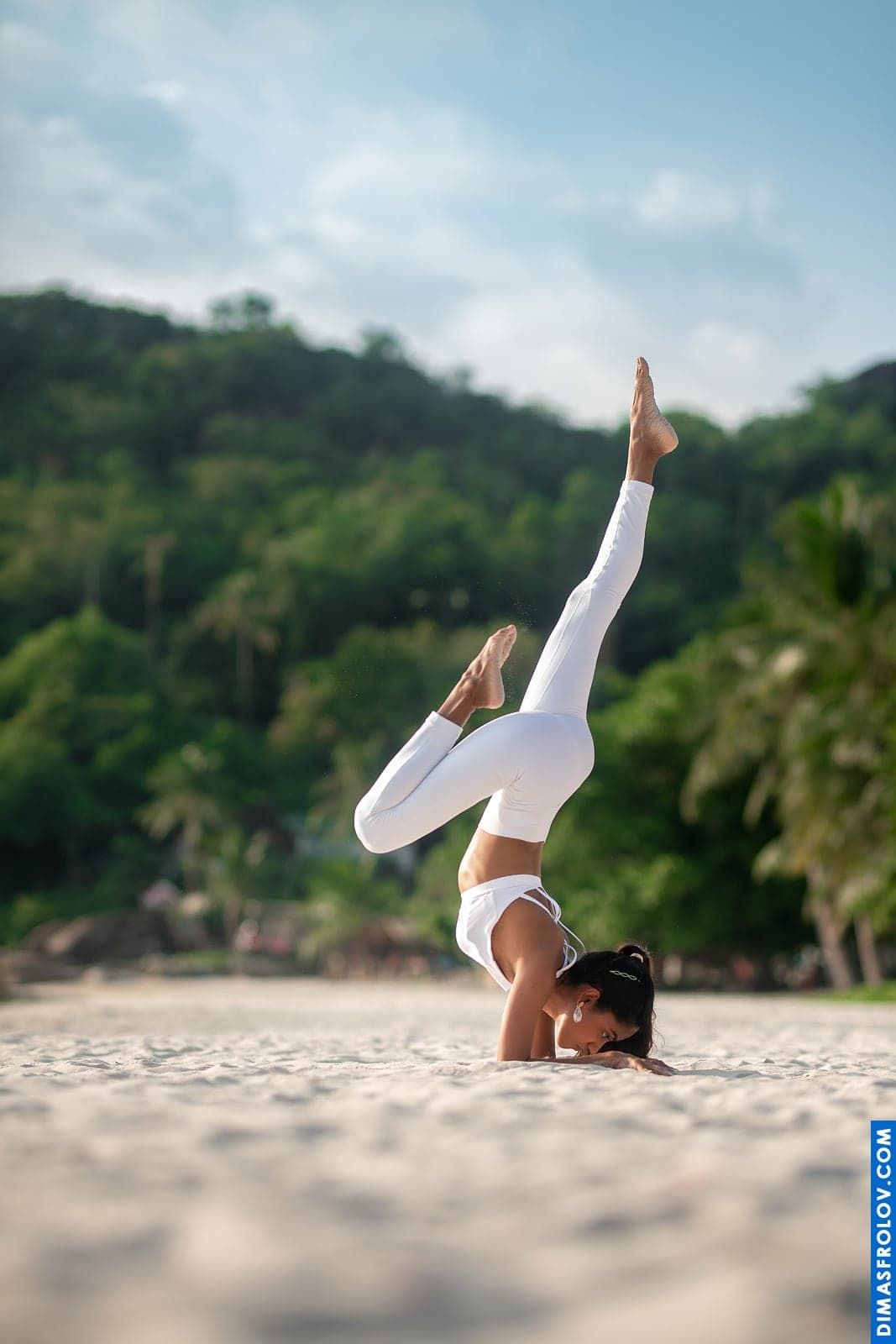 Yoga Photoshoot in Lisbon: Locations, Outfits, Poses. photographer Dimas Frolov. photo1748