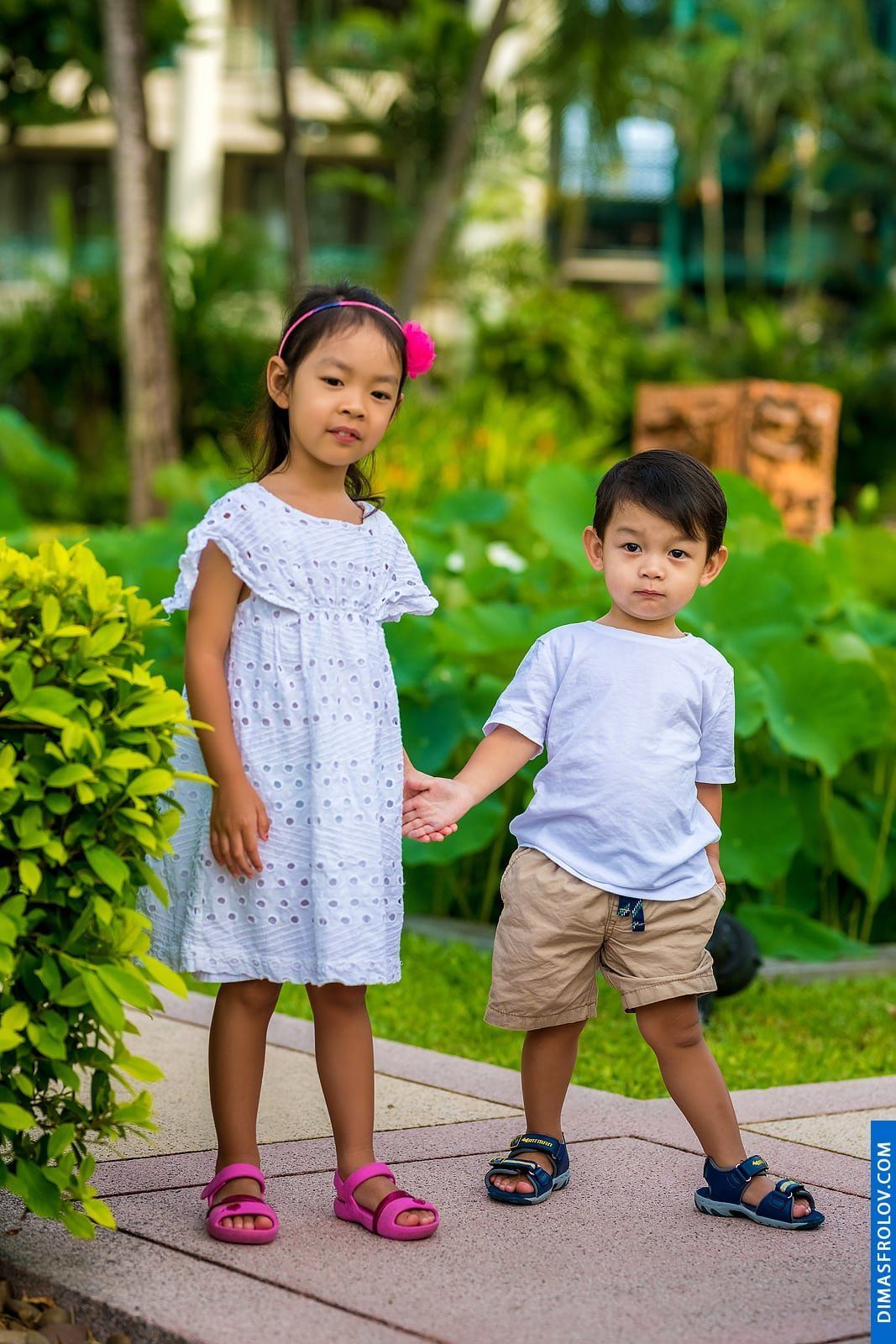 family ครอบครัว Chau. บาทต่อภาพ 47697 (2023-05-03 21:54:31)