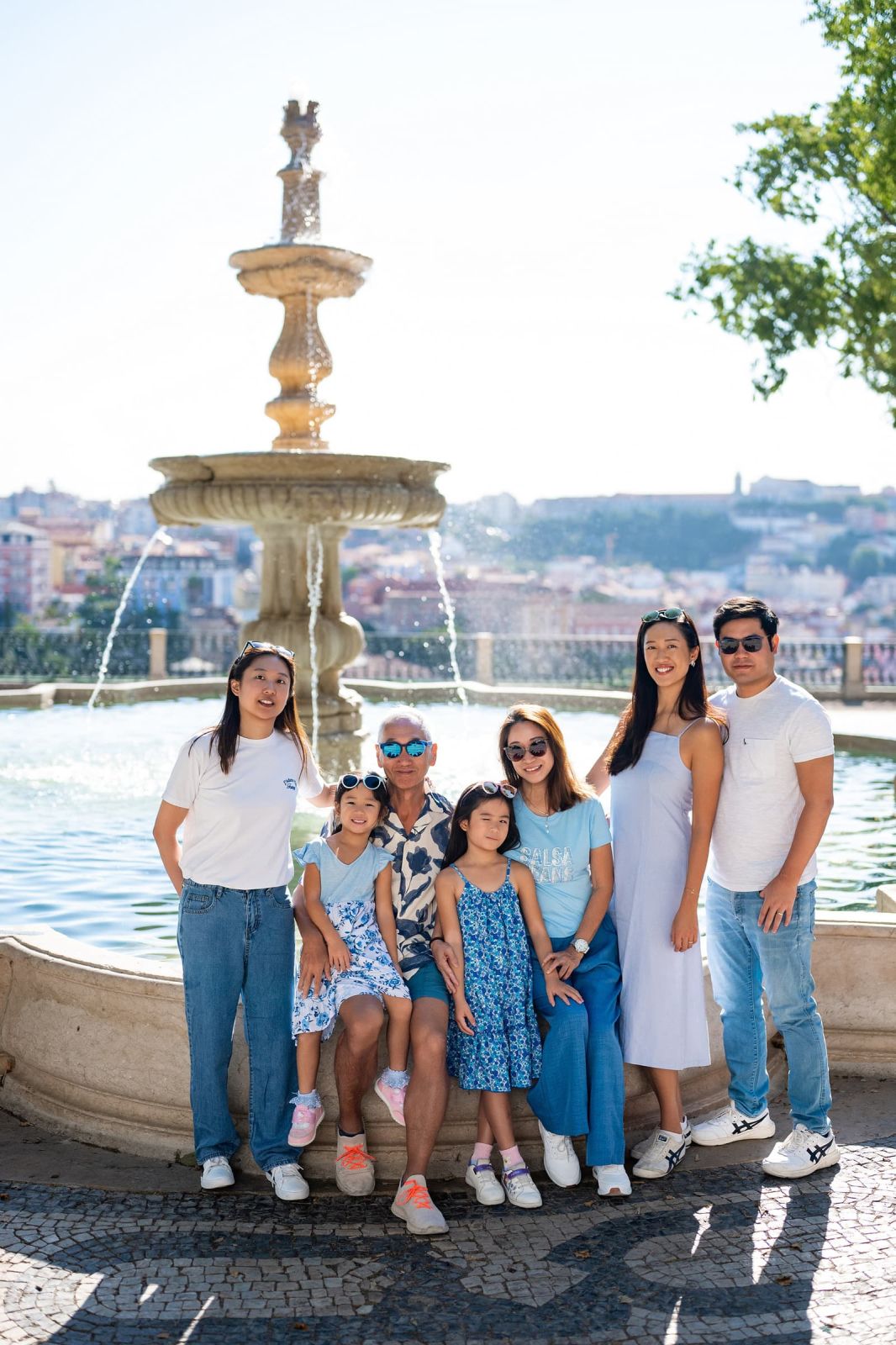 Big family photography. Venue: Lisbon, Portugal. photographer Dimas Frolov. photo2418