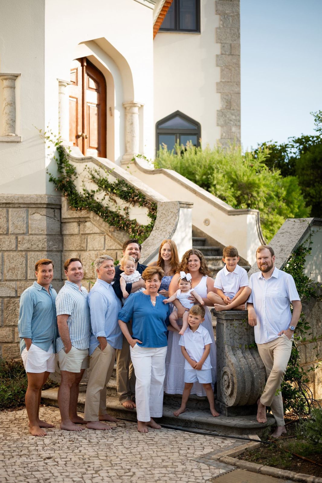 Big family photography. Venue: Lisbon, Portugal. photographer Dimas Frolov. photo2421