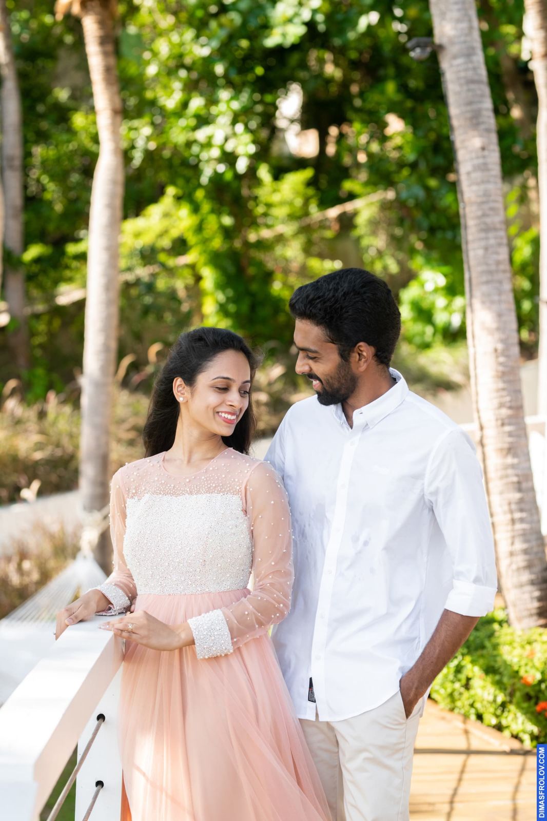 ถ่ายภาพคู่รักและการหมั้น Harshitha และ Royal. บาทต่อภาพ 108401 (2023-05-03 22:12:53)