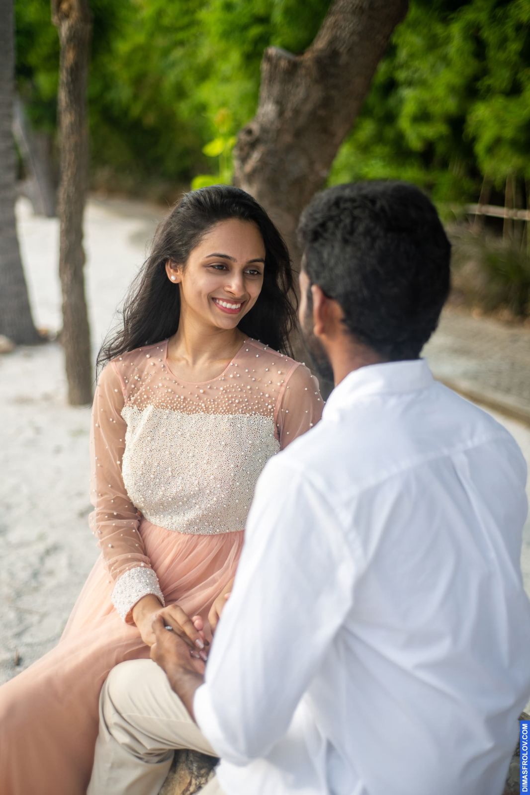 ถ่ายภาพคู่รักและการหมั้น Harshitha และ Royal. บาทต่อภาพ 108472 (2023-05-03 22:12:54)