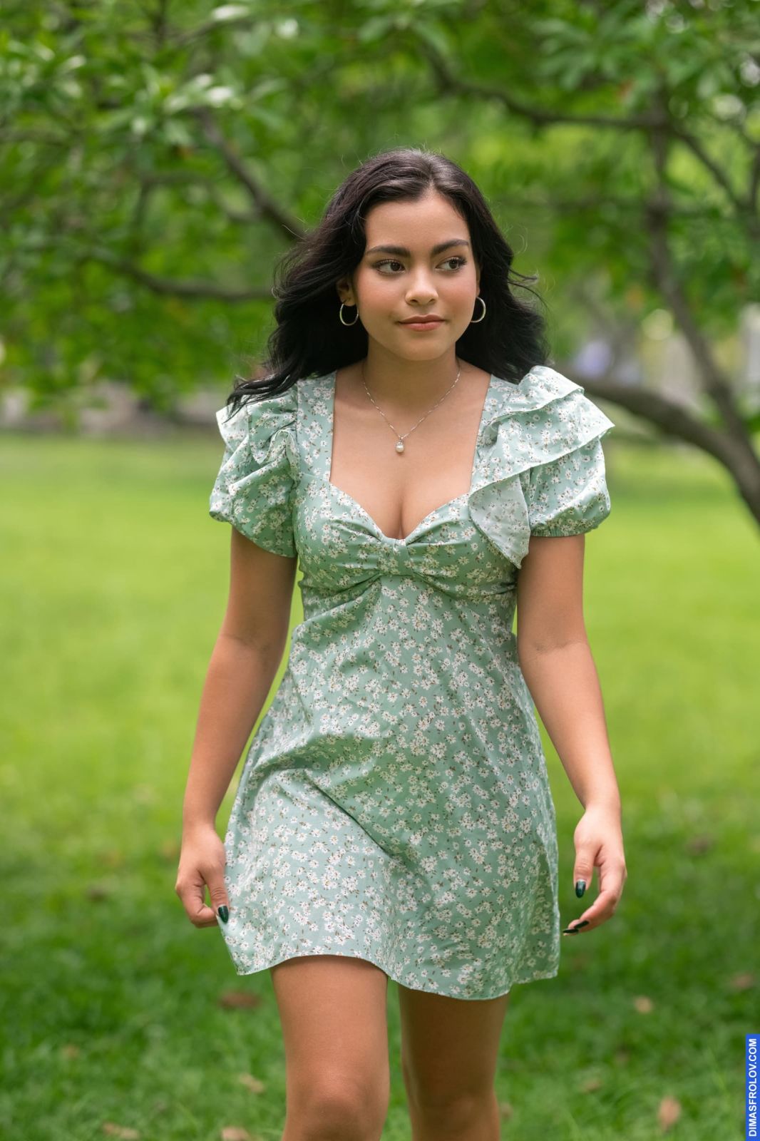 portraits Ludwika. บาทต่อภาพ 108640 (2023-05-03 22:12:58)
