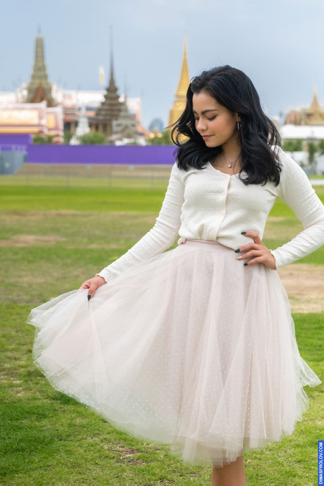 portraits Ludwika. บาทต่อภาพ 108704 (2023-05-03 22:12:59)