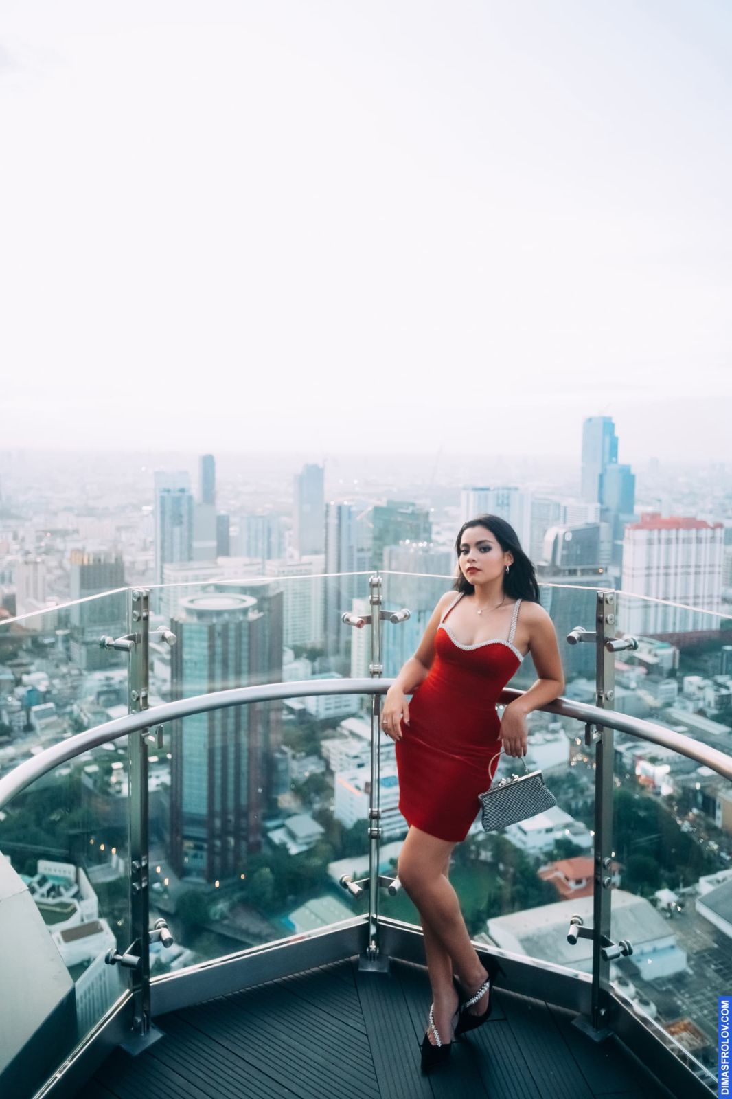 portraits Ludwika. บาทต่อภาพ 108797 (2023-05-03 22:13:00)