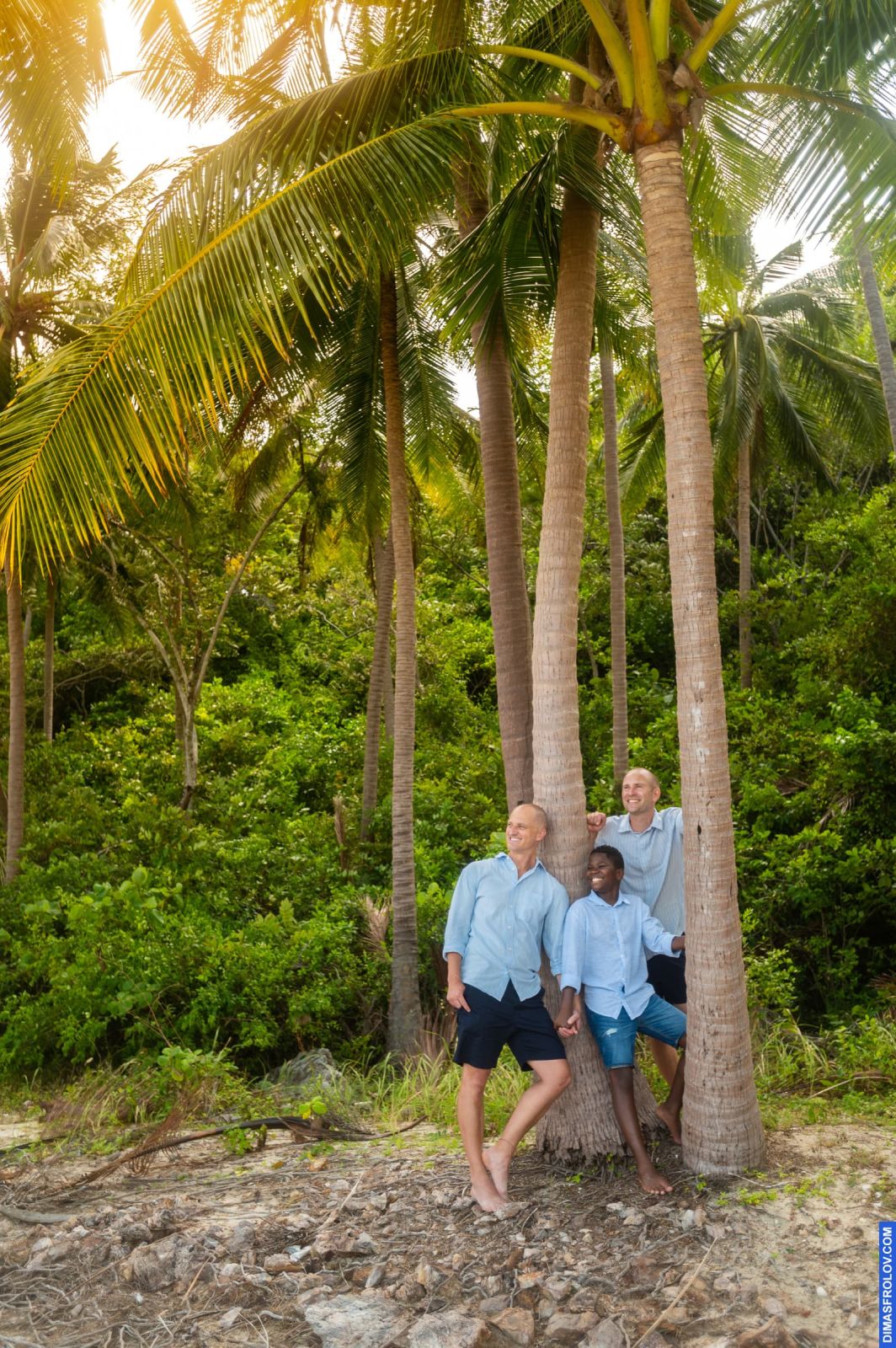 family ครอบครัว Wildes. บาทต่อภาพ 111156 (2023-05-03 22:14:03)