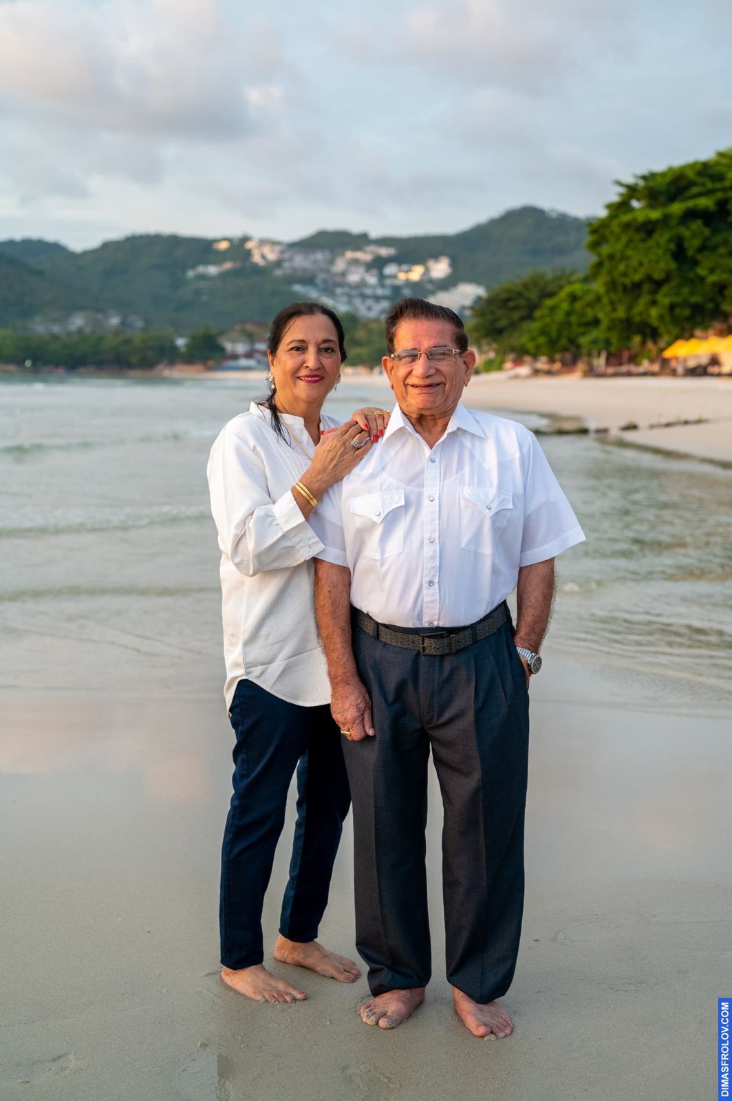 family Bedi. บาทต่อภาพ 115704 (2023-05-03 22:15:34)