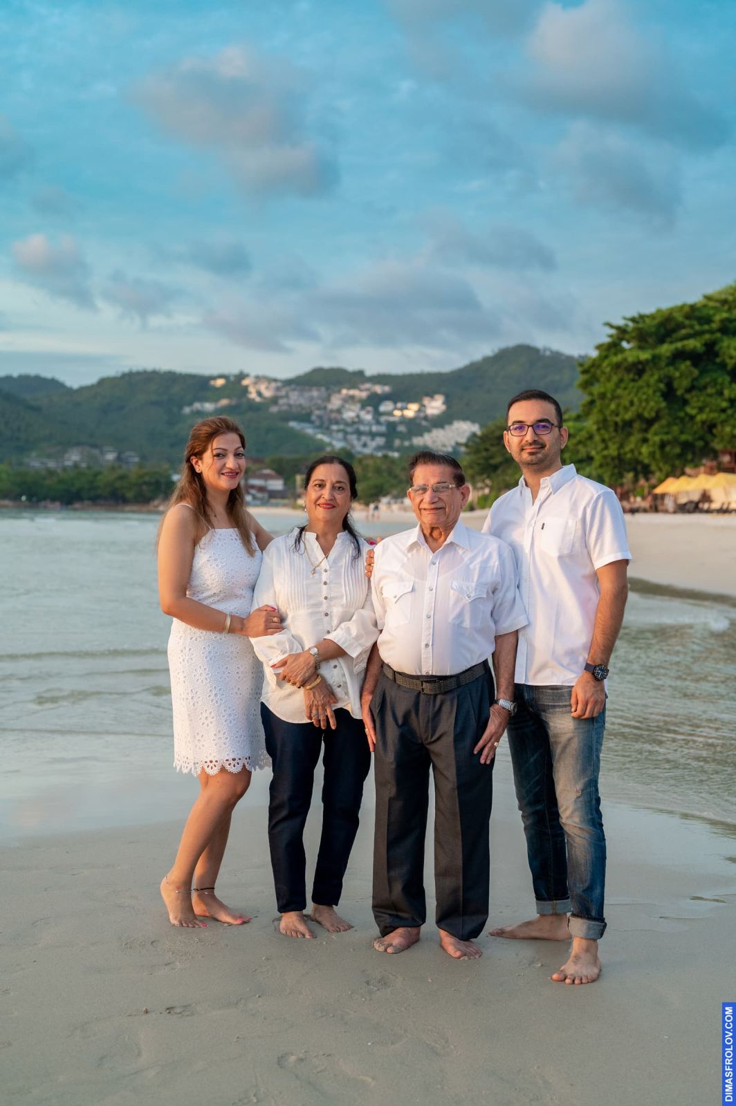 family Bedi. บาทต่อภาพ 115705 (2023-05-03 22:15:34)