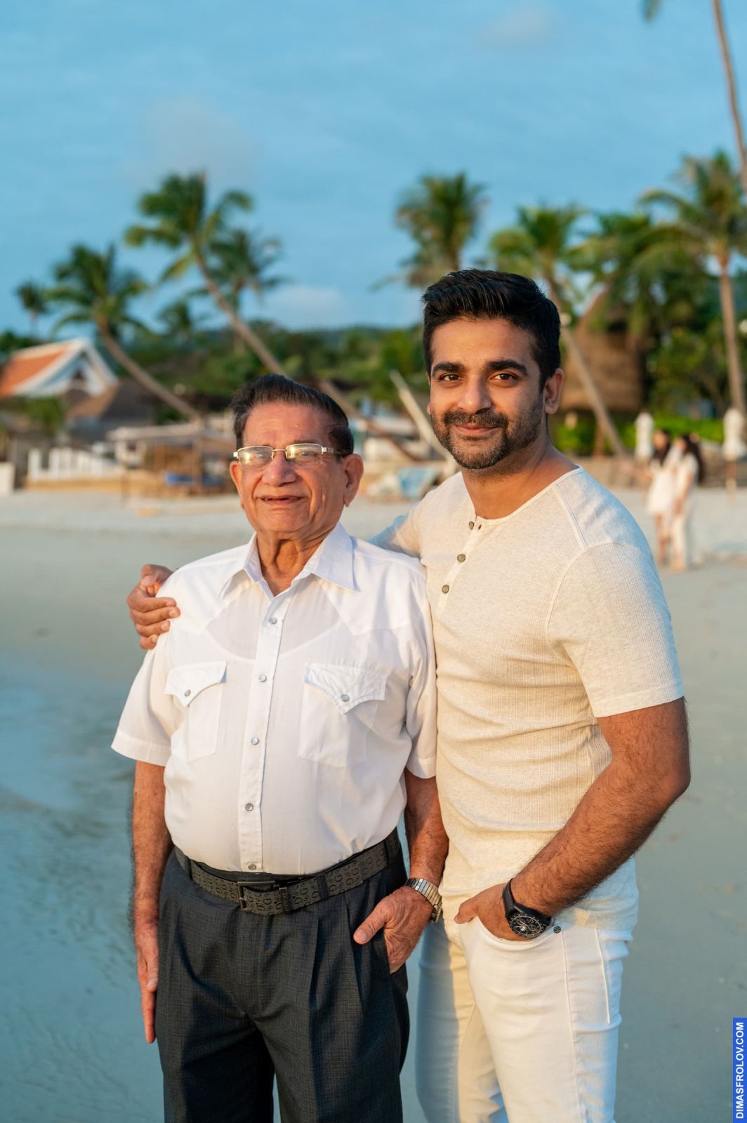 family Bedi. บาทต่อภาพ 115711 (2023-05-03 22:15:34)
