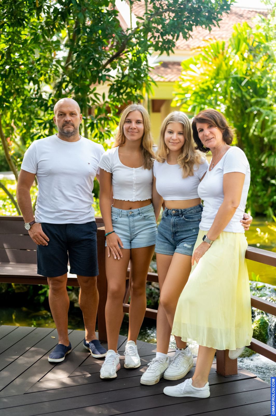 family ครอบครัว Kurzhals. บาทต่อภาพ 116755 (2023-05-03 22:16:01)
