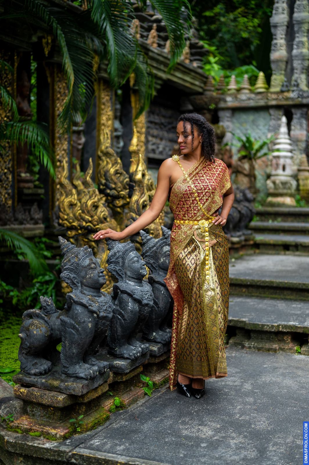 portraits Gloria. บาทต่อภาพ 120347 (2023-05-03 22:17:11)