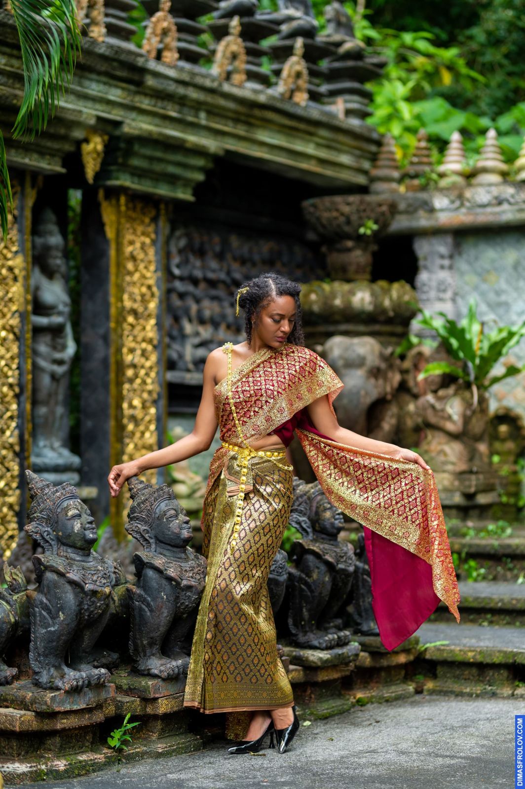 portraits Gloria. บาทต่อภาพ 120351 (2023-05-03 22:17:11)