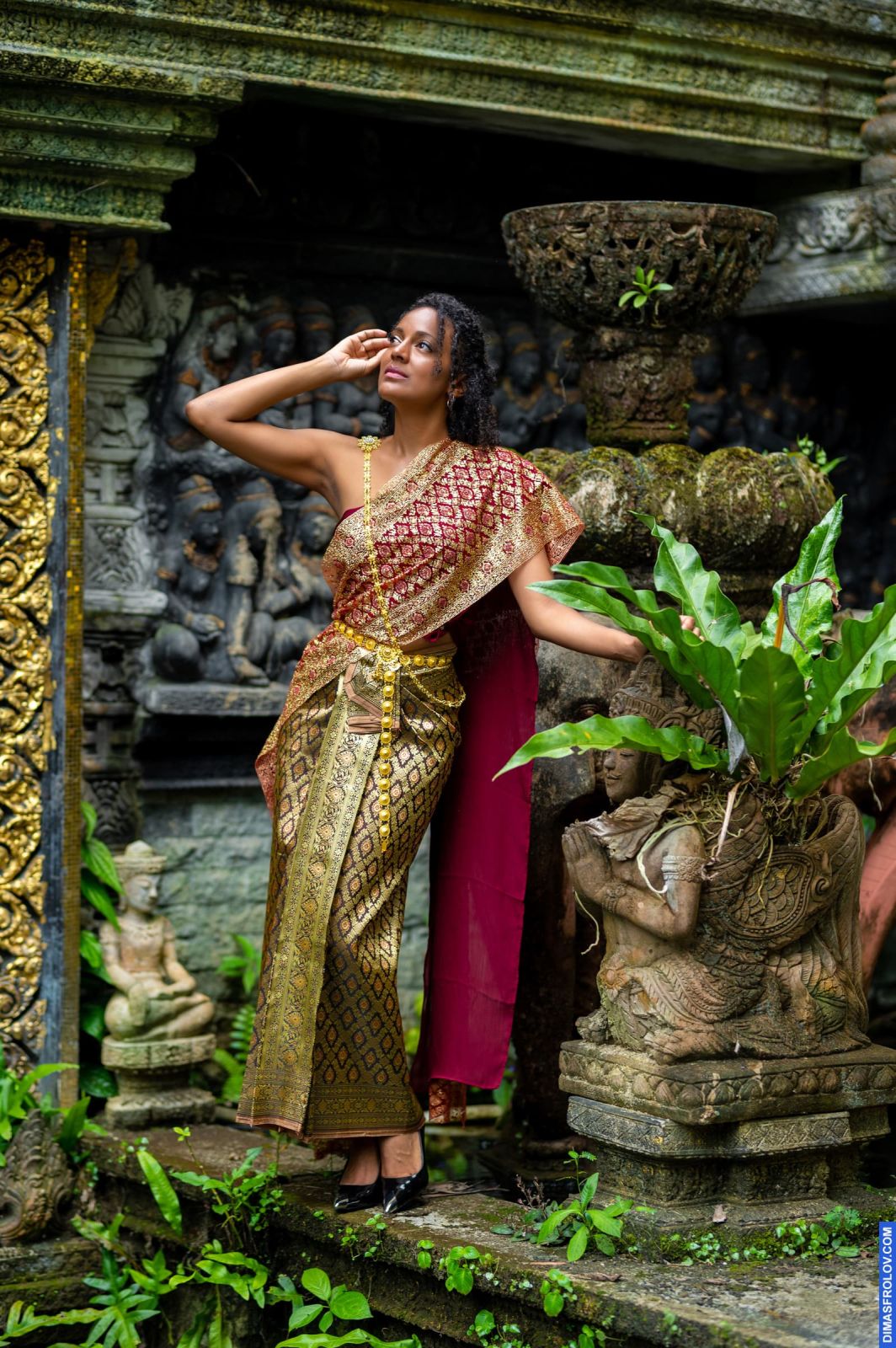portraits Gloria. บาทต่อภาพ 120353 (2023-05-03 22:17:11)