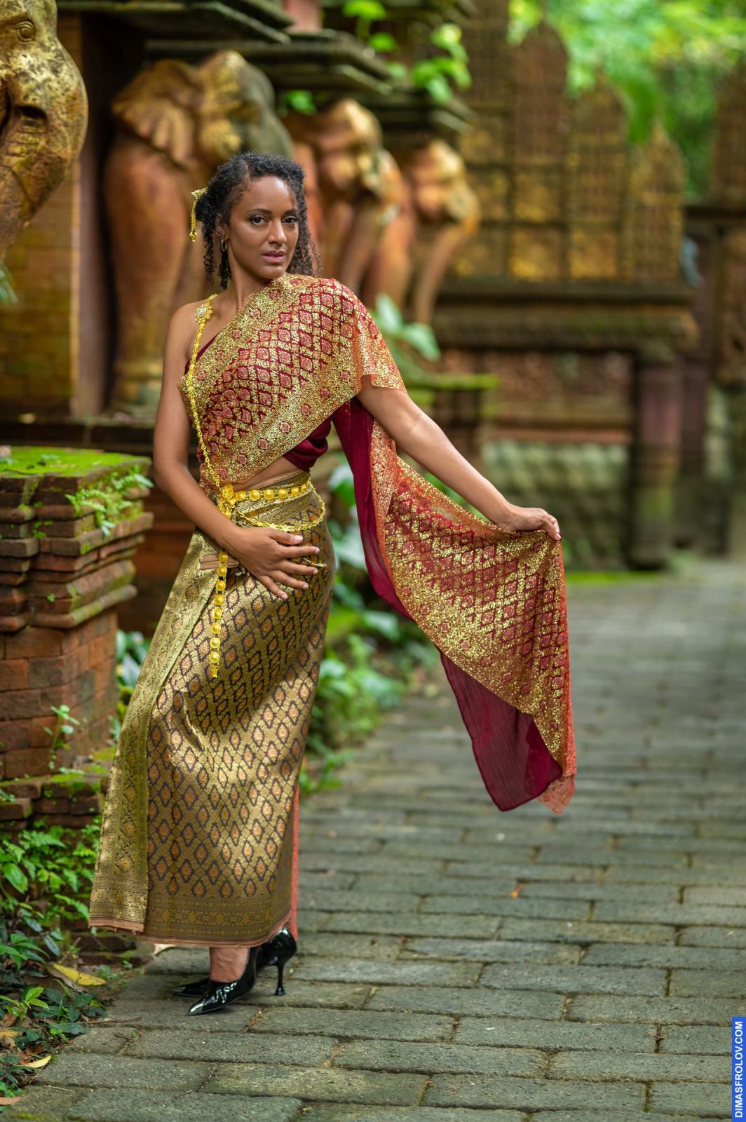 portraits Gloria. บาทต่อภาพ 120365 (2023-05-03 22:17:11)