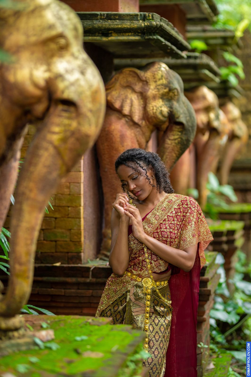 portraits Gloria. บาทต่อภาพ 120368 (2023-05-03 22:17:12)