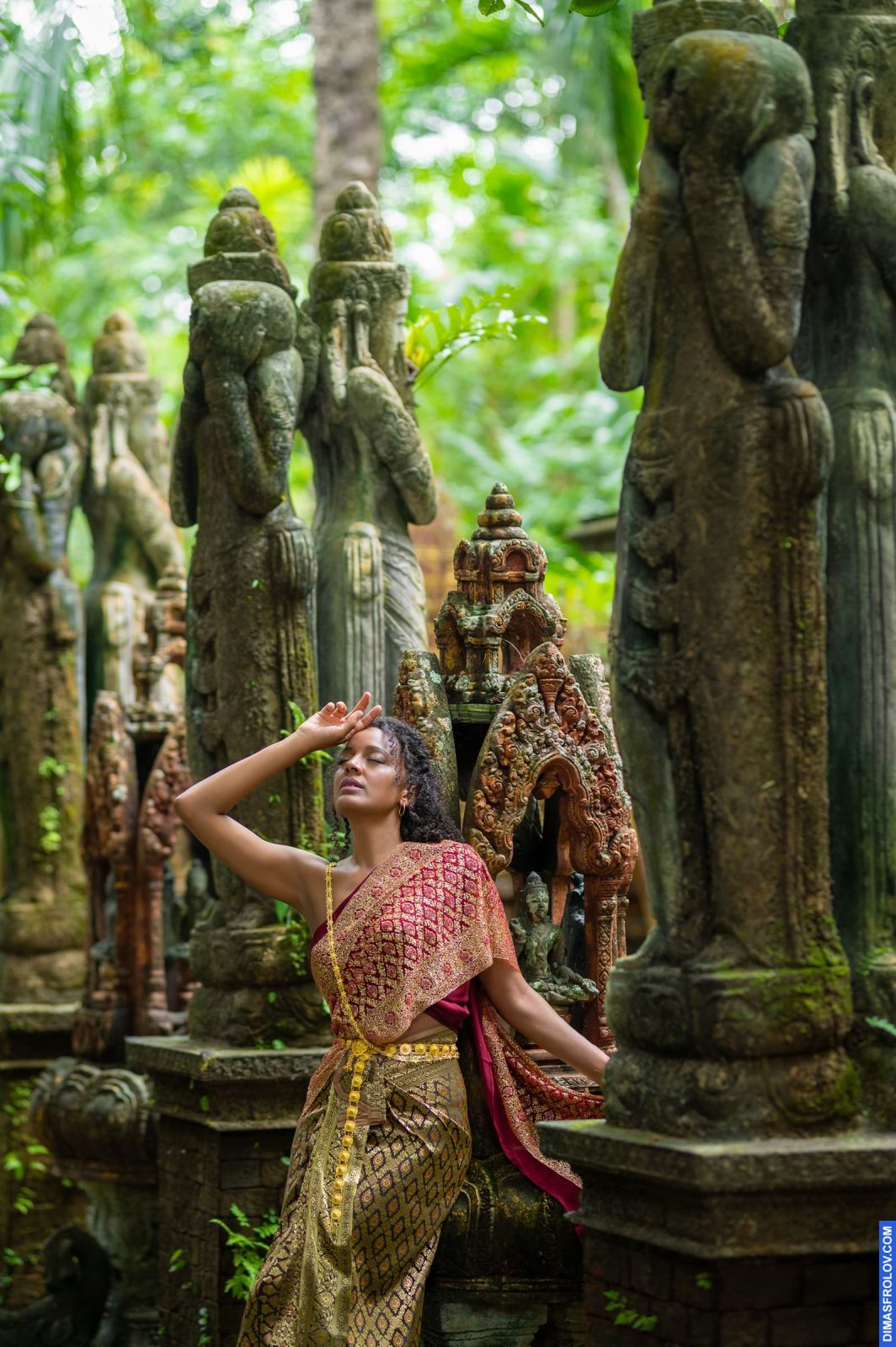 portraits Gloria. บาทต่อภาพ 120372 (2023-05-03 22:17:12)