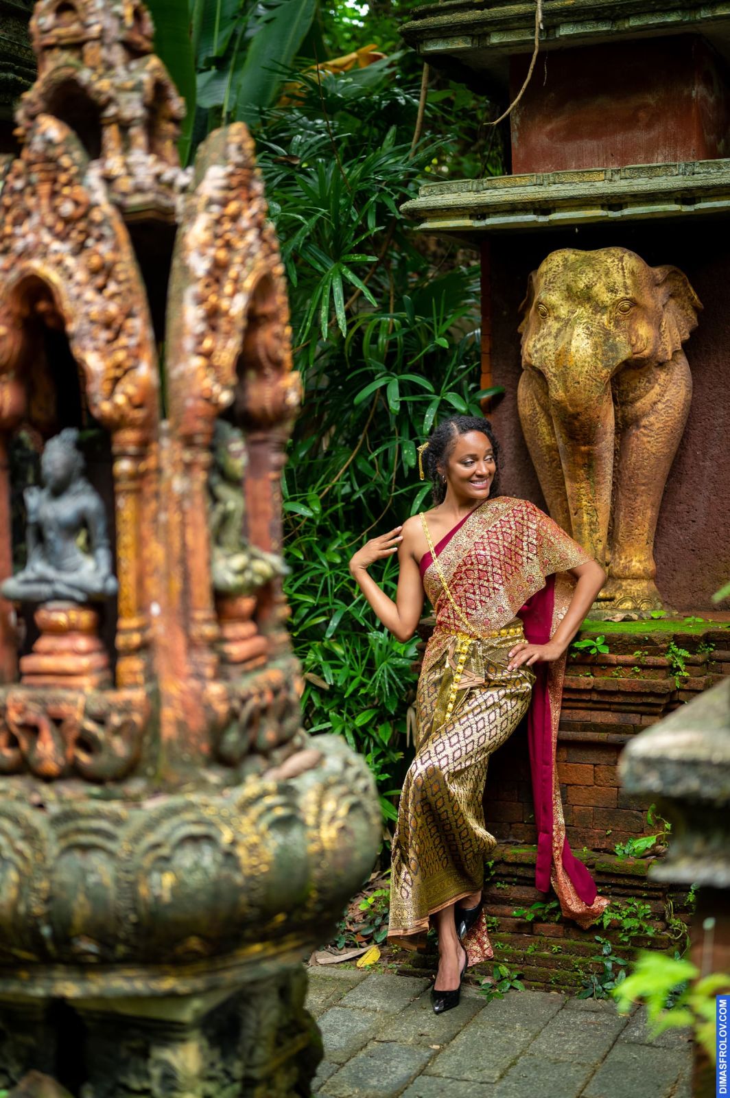 portraits Gloria. บาทต่อภาพ 120378 (2023-05-03 22:17:12)