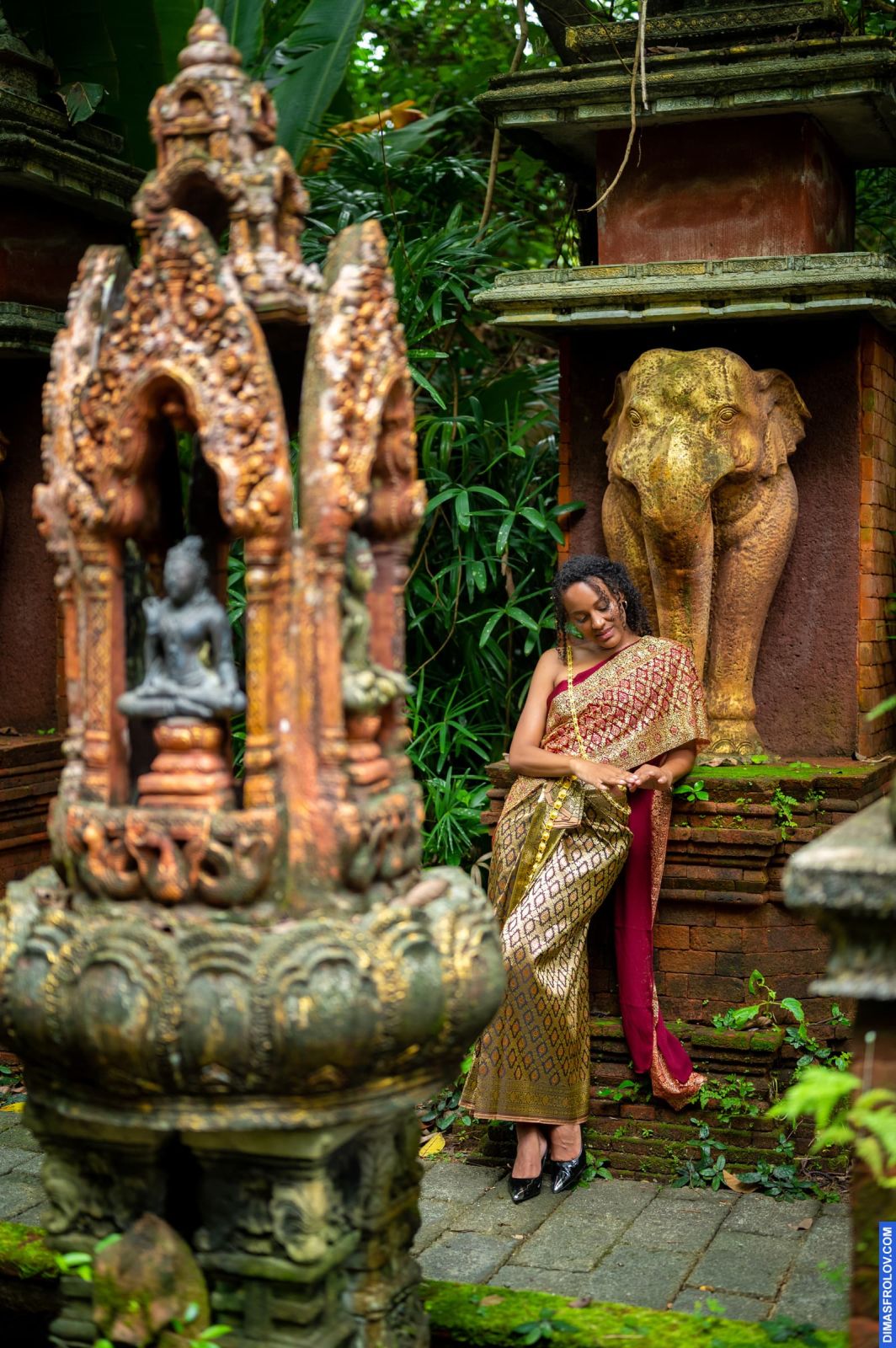 portraits Gloria. บาทต่อภาพ 120375 (2023-05-03 22:17:12)