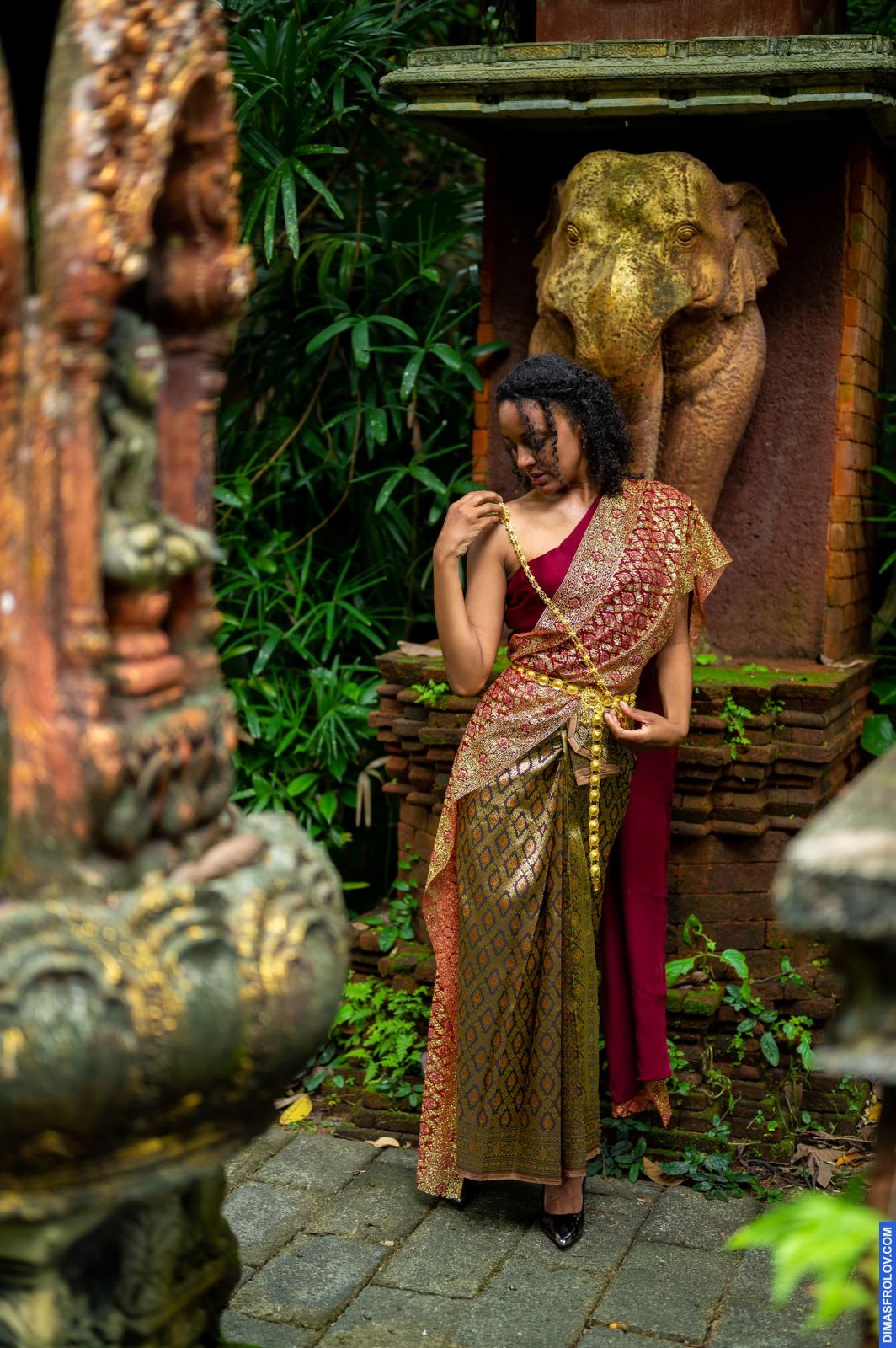 portraits Gloria. บาทต่อภาพ 120381 (2023-05-03 22:17:12)