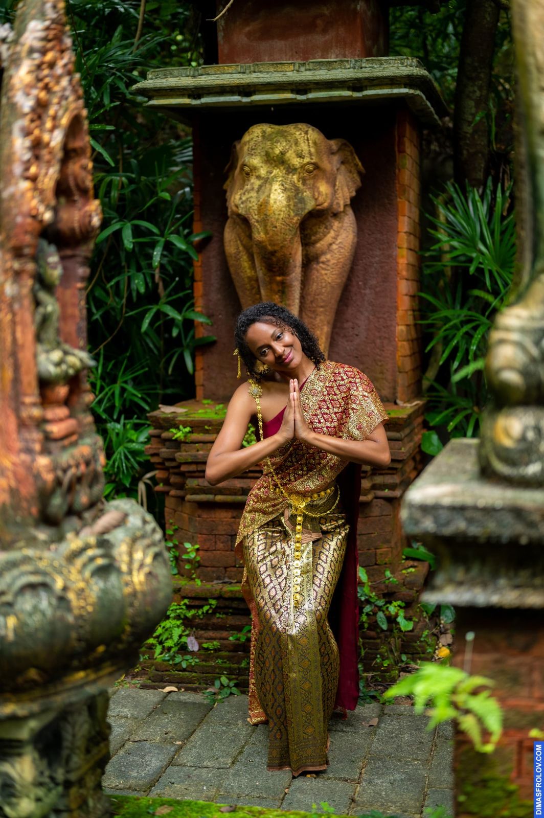 portraits Gloria. บาทต่อภาพ 120380 (2023-05-03 22:17:12)