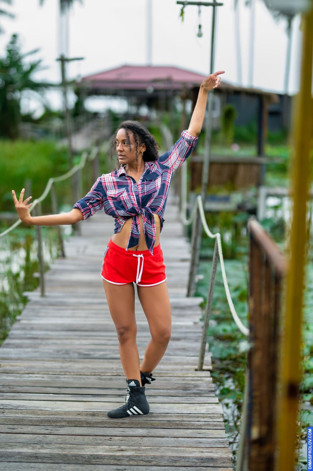 portraits Gloria. บาทต่อภาพ 120402 (2023-05-03 22:17:12)