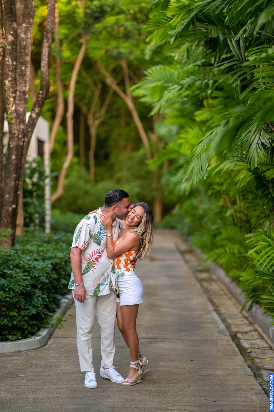 Proposal photo shoots Sam to Sahar. photo 123564 (2023-05-03 22:18:06)