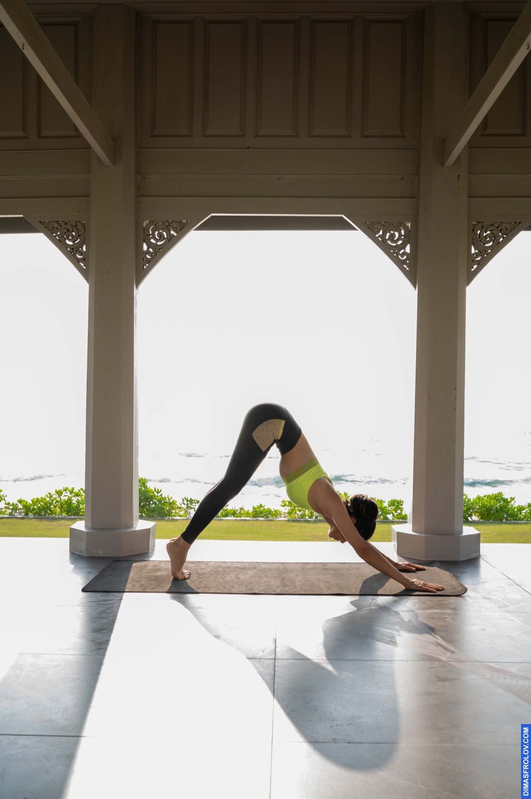 yoga ฟิตเนสยามเช้า - ธันดาร์ หล่าย. บาทต่อภาพ 126443 (2023-05-03 22:19:15)