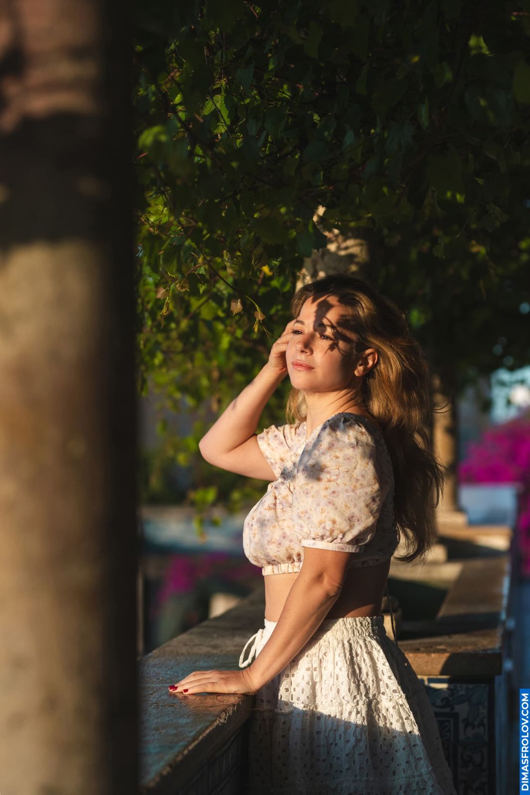 Luna. Lisbon Photoshoot in Alfama Streets. Sunrise Light and Natural Mood. Photo 129863 (2025-07-22 17:57:02)