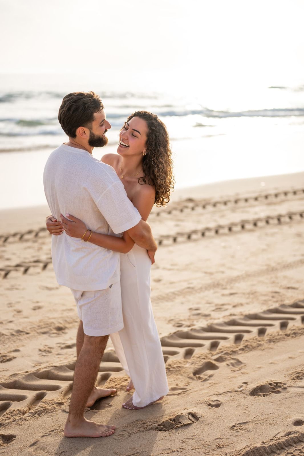 Daniel & Shirien: A Sunset Couple Photoshoot at Costa da Caparica. Photo 131424 (2026-07-15 21:08:11)