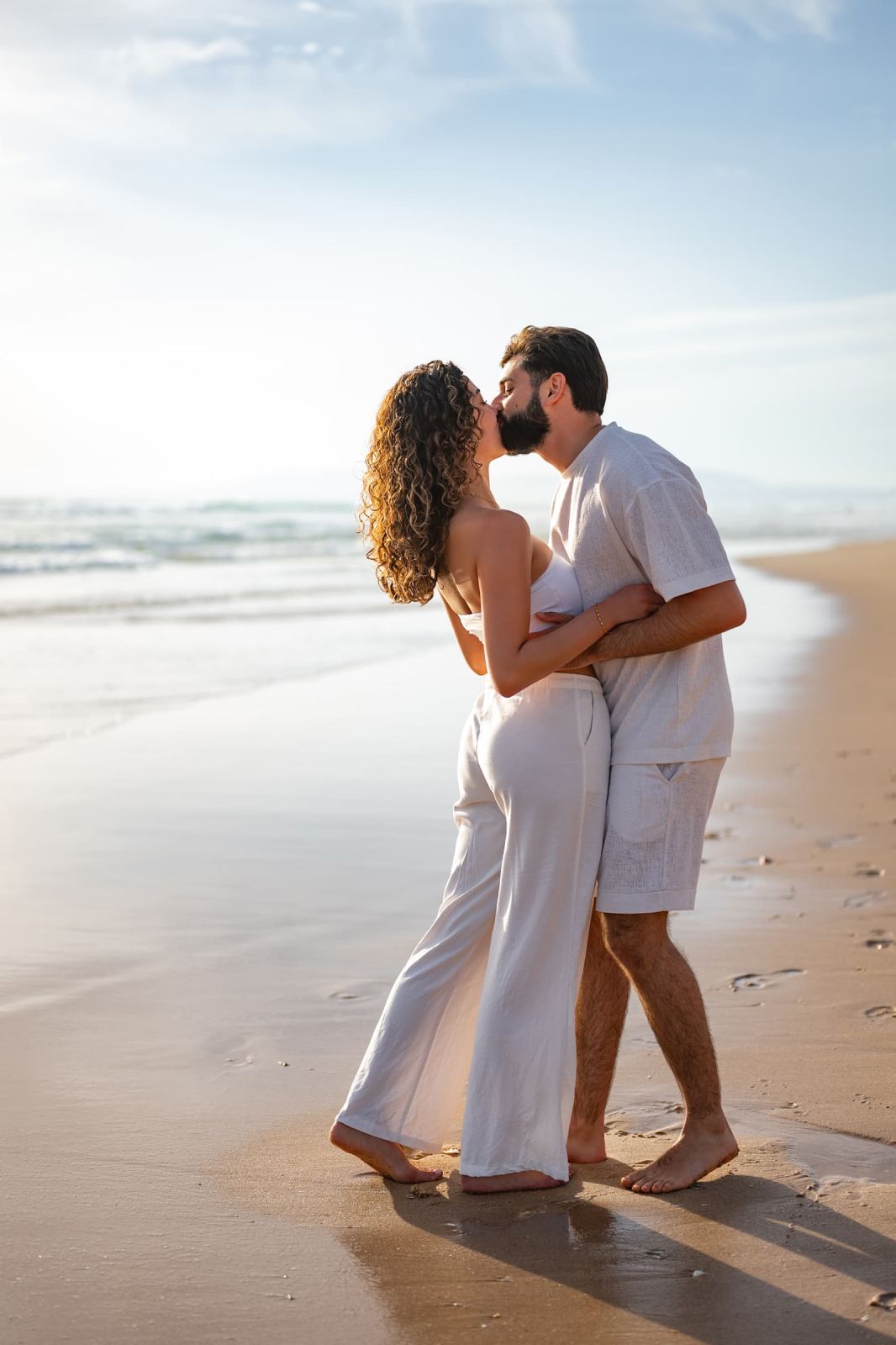 Daniel & Shirien: A Sunset Couple Photoshoot at Costa da Caparica. Photo 131432 (2026-07-15 21:08:17)
