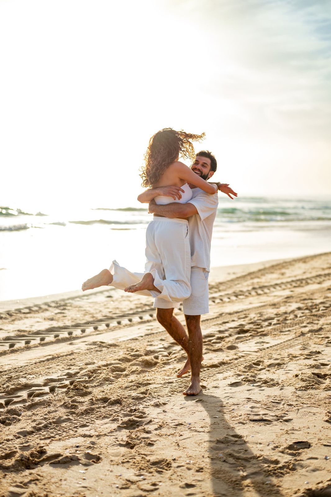 Daniel & Shirien: A Sunset Couple Photoshoot at Costa da Caparica. Photo 131459 (2026-07-15 21:08:38)