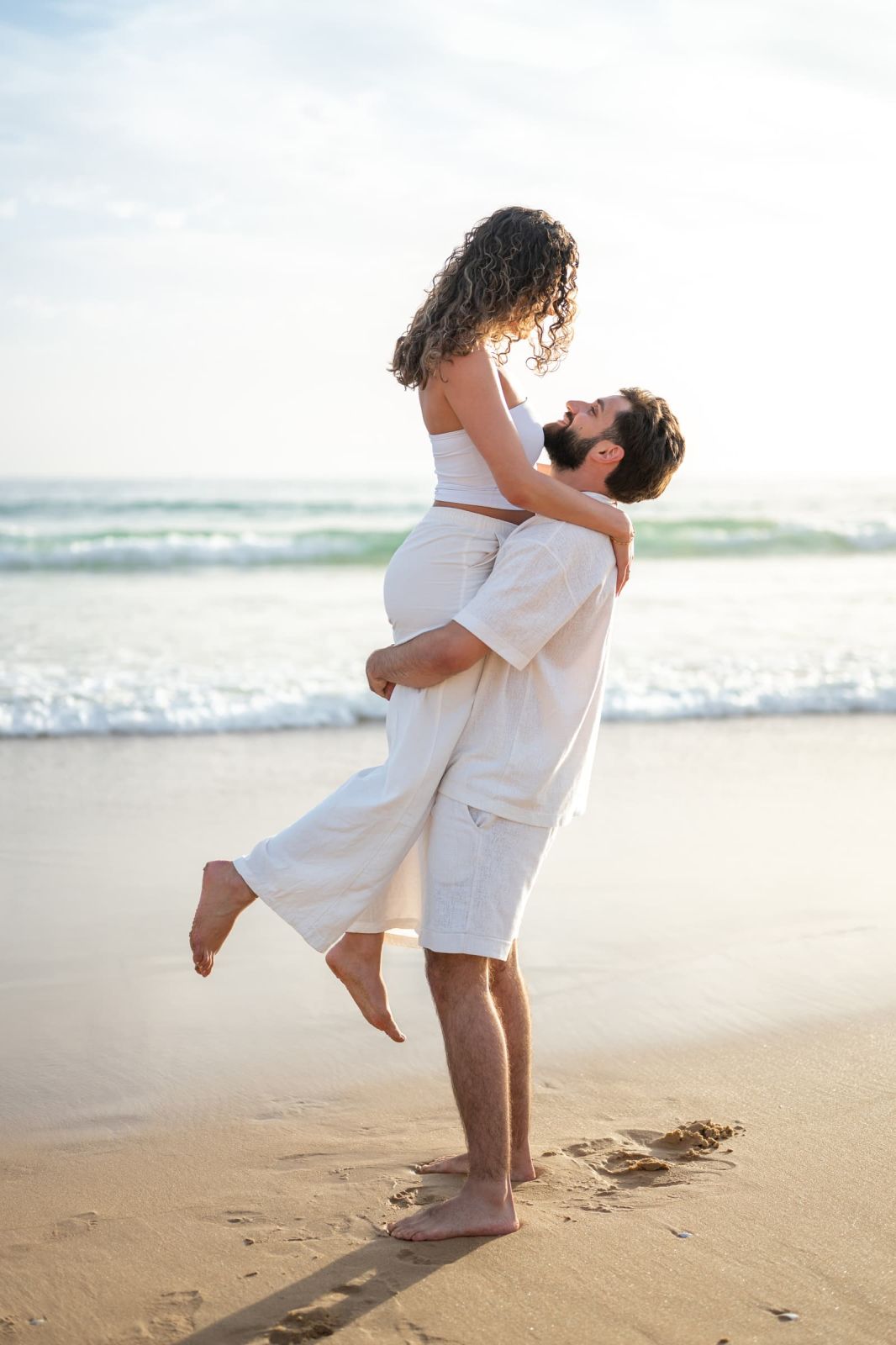 Daniel & Shirien: A Sunset Couple Photoshoot at Costa da Caparica. Photo 131462 (2026-07-15 21:08:41)