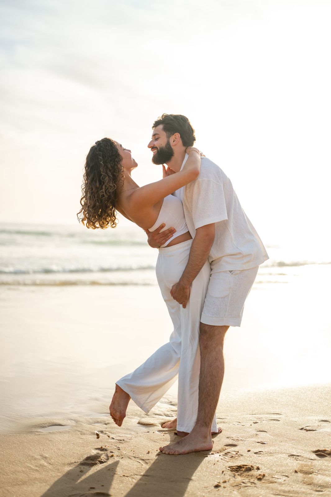 Daniel & Shirien: A Sunset Couple Photoshoot at Costa da Caparica. Photo 131464 (2026-07-15 21:08:43)