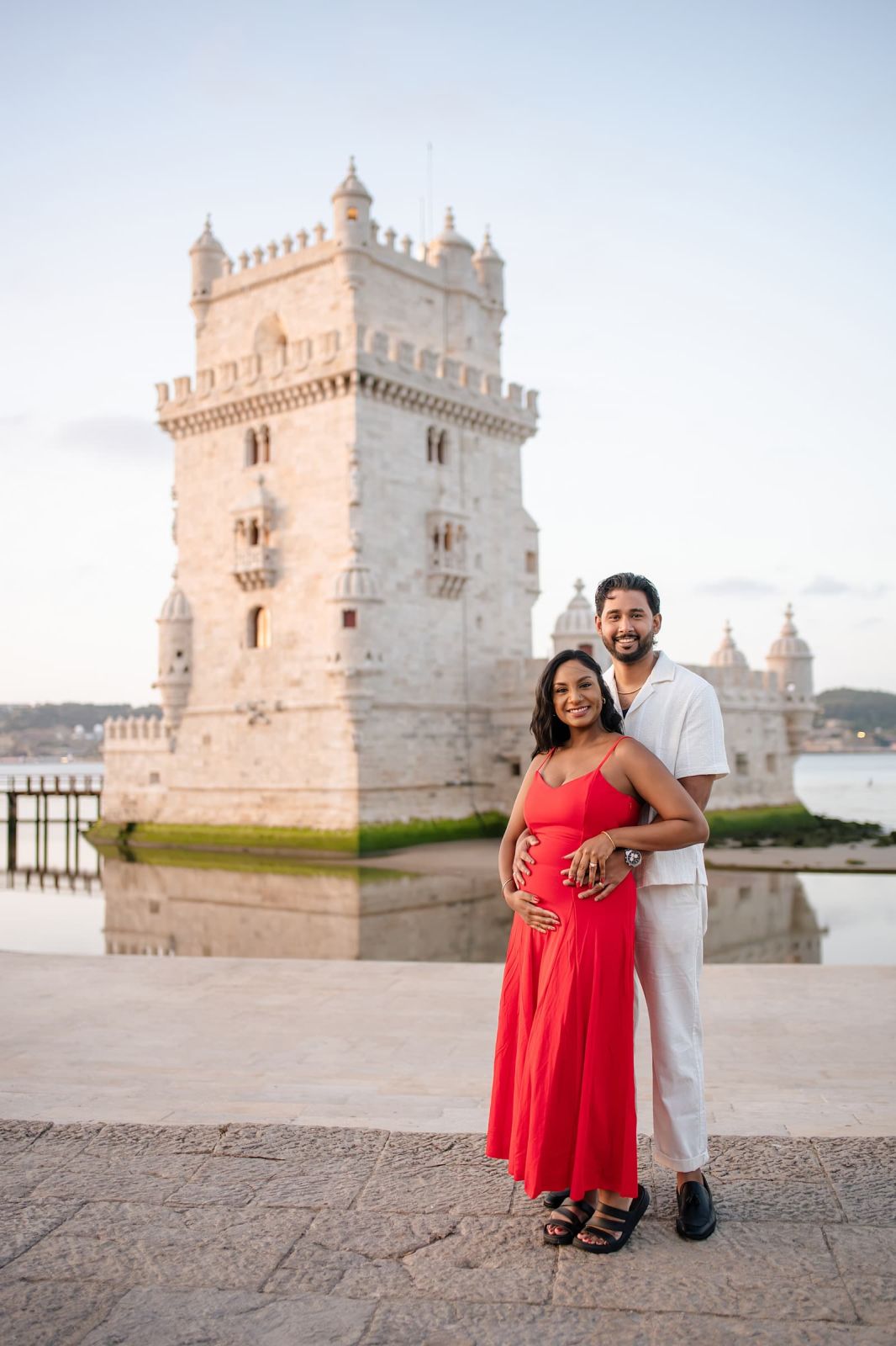 Anesha & Ryan: A Sunrise Pregnancy Photoshoot in Lisbon. Photo 131671 (2026-07-16 09:24:50)