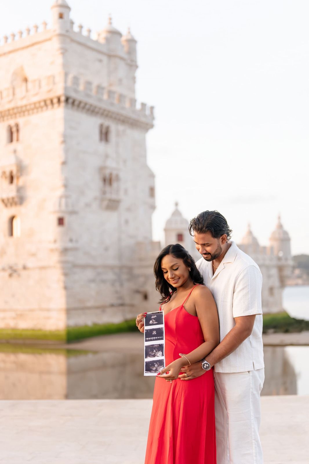 Anesha & Ryan: A Sunrise Pregnancy Photoshoot in Lisbon. Photo 131673 (2026-07-16 09:24:52)