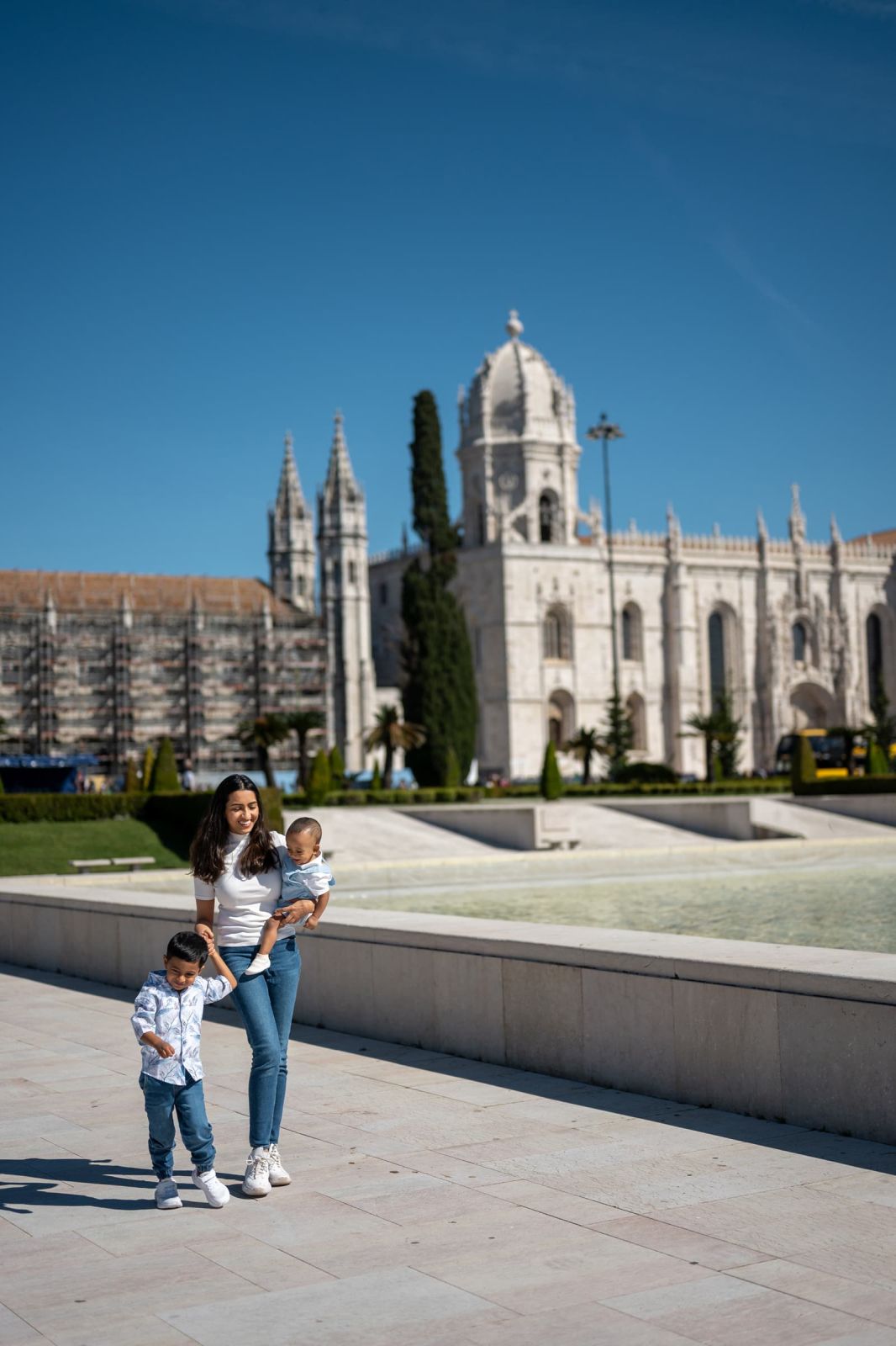 A First Birthday Family Photoshoot at Jerónimos Monastery, Lisbon. Photo 131708 (2026-07-16 10:07:13)