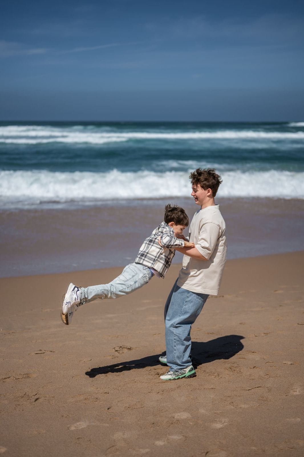 A Family Photoshoot with Teenagers at Guincho Beach, near Cascais. Photo 131819 (2026-07-16 10:31:16)
