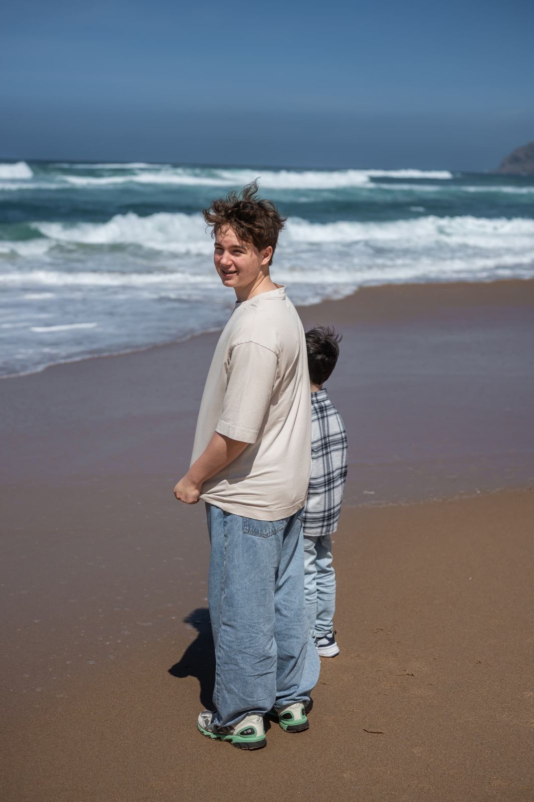 A Family Photoshoot with Teenagers at Guincho Beach, near Cascais. Photo 131830 (2026-07-16 10:31:26)