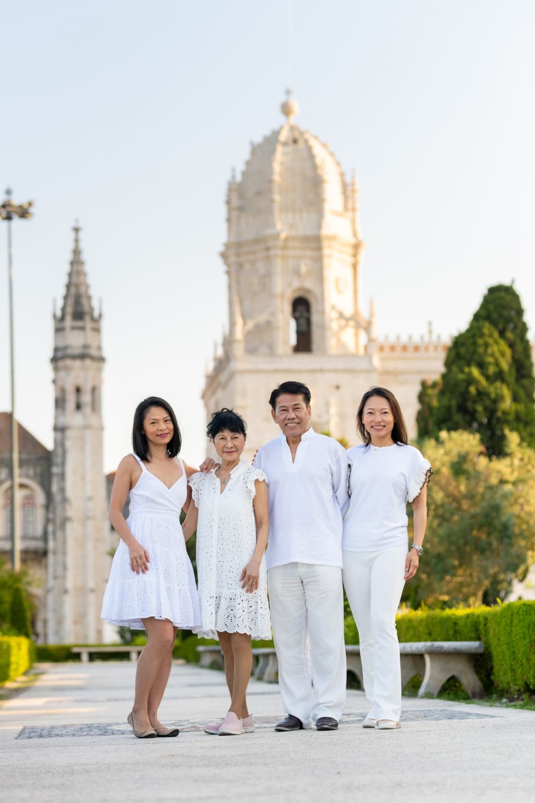 Family & children photography Sunrise family photo shoot at Jeronimo Monastery. photo 131977 (2026-07-16 12:37:18)