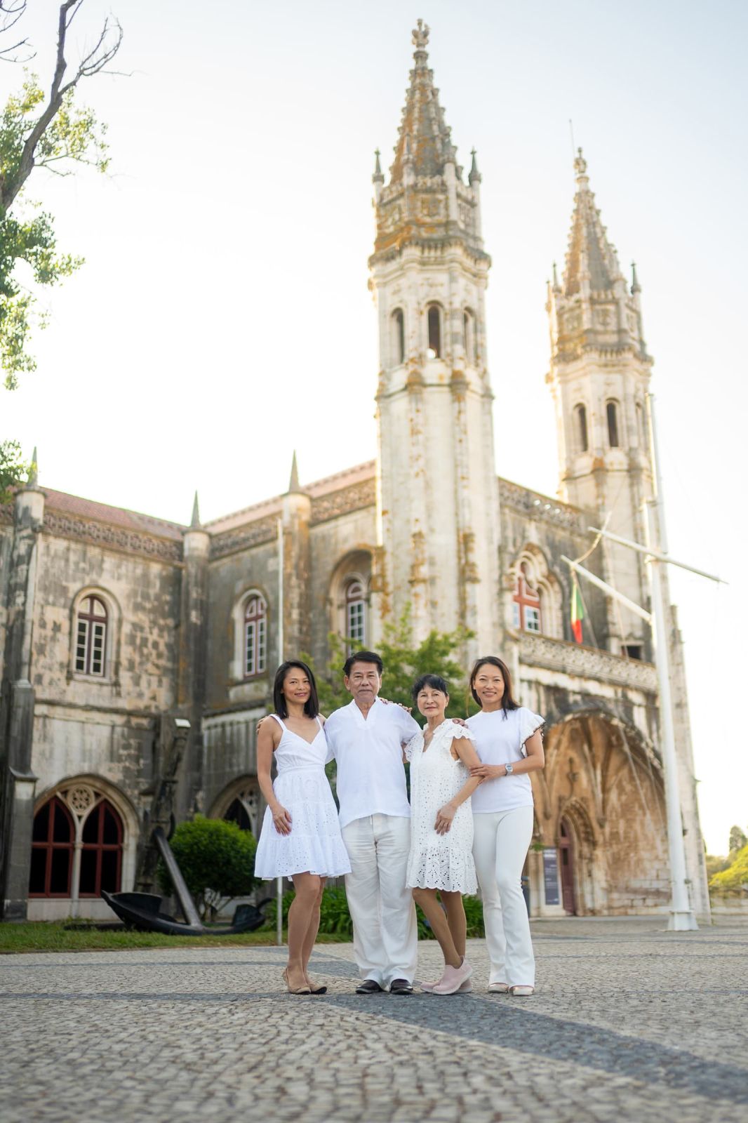Family & children photography Sunrise family photo shoot at Jeronimo Monastery. photo 131995 (2026-07-16 12:37:41)