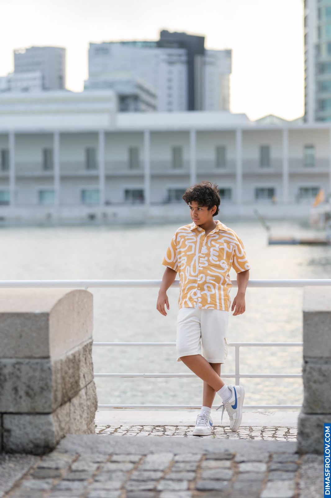 ถ่ายภาพพอร์ตเทรตนักเต้นวัยรุ่นที่ลิสบอน: อายัน ณ สวนปาร์เกดัชนาซอยช์. บาทต่อภาพ 133393 (2026-09-13 13:49:06)