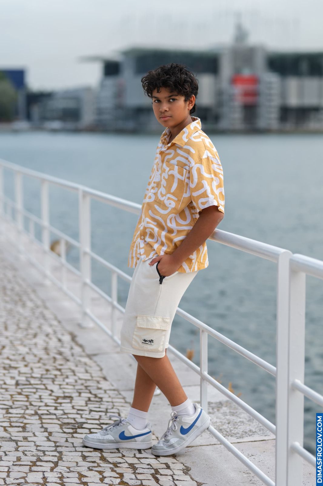 ถ่ายภาพพอร์ตเทรตนักเต้นวัยรุ่นที่ลิสบอน: อายัน ณ สวนปาร์เกดัชนาซอยช์. บาทต่อภาพ 133394 (2026-09-13 13:49:07)