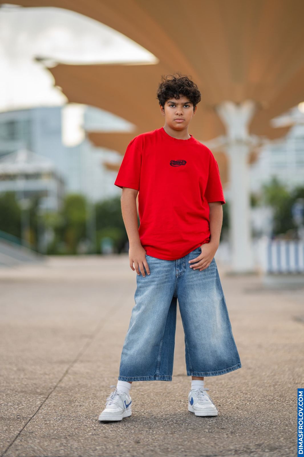 ถ่ายภาพพอร์ตเทรตนักเต้นวัยรุ่นที่ลิสบอน: อายัน ณ สวนปาร์เกดัชนาซอยช์. บาทต่อภาพ 133431 (2026-09-13 13:49:44)
