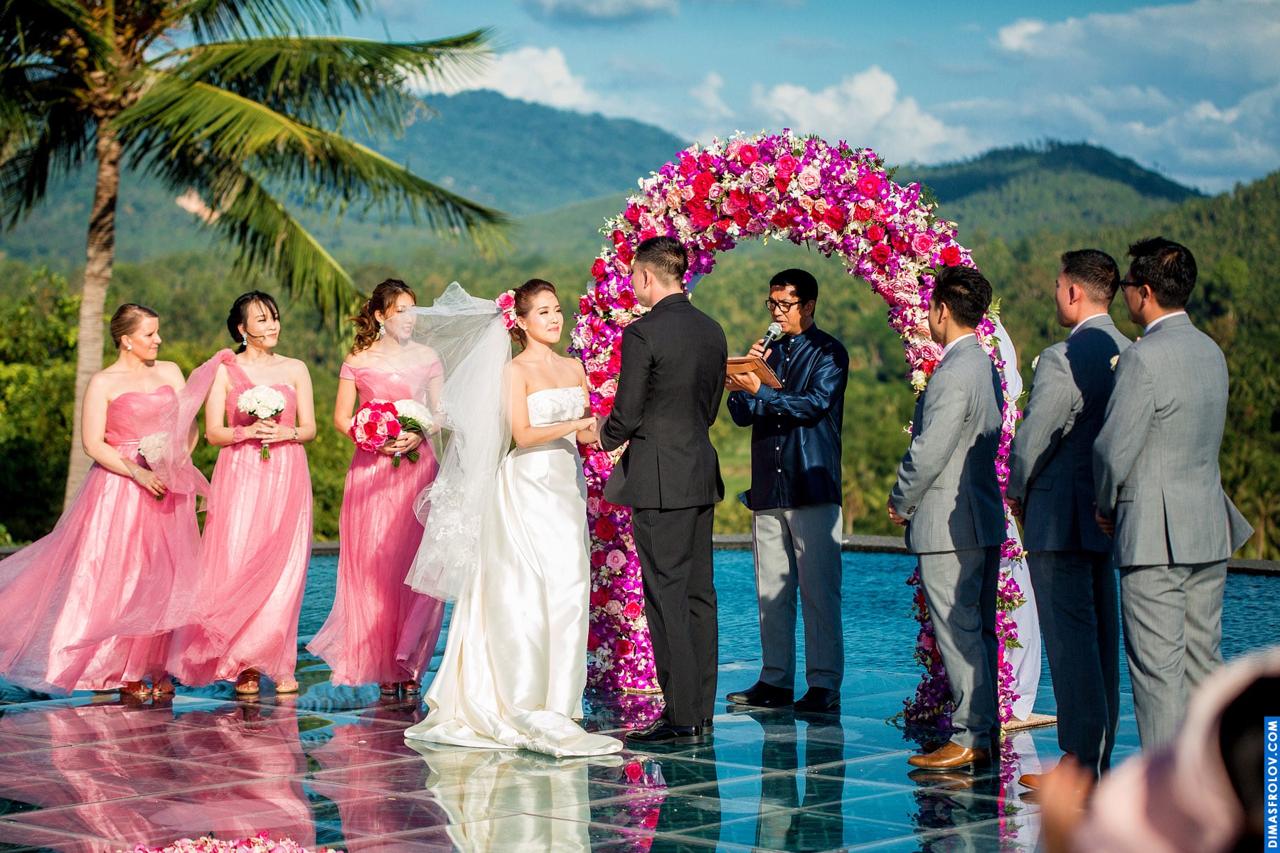 Wedding Photography: Styles, Pros, and Cons Explained. photographer Dimas Frolov photo 1867