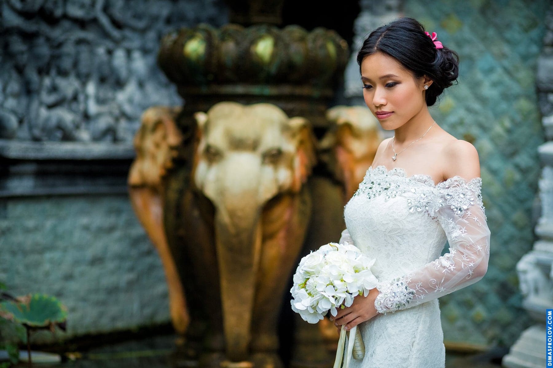 Artistic Bride Portraits. photographer Dimas Frolov. photo1511