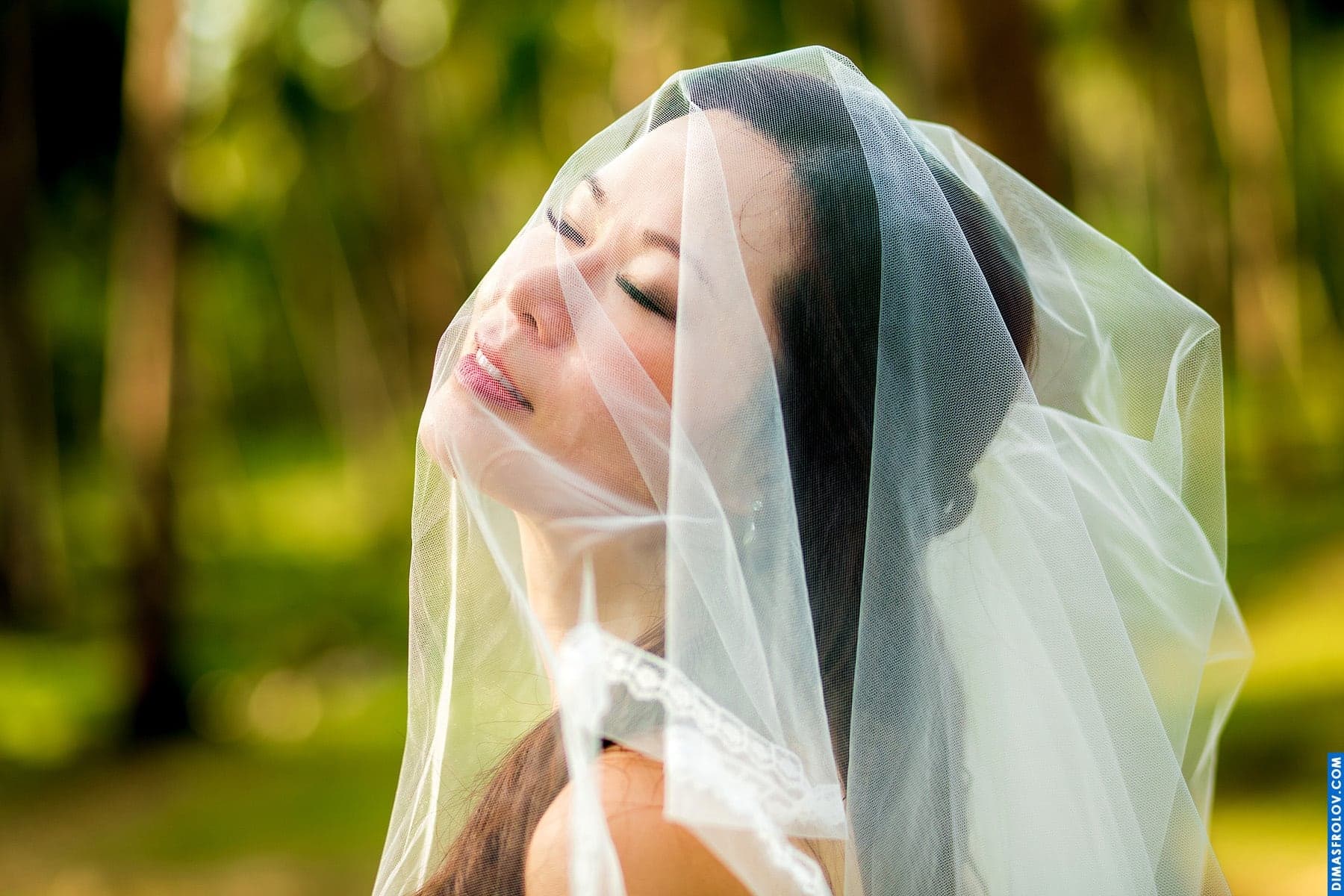 Artistic Bride Portraits. photographer Dimas Frolov. photo1490