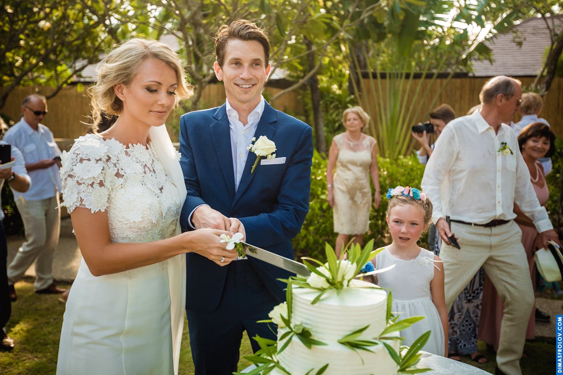 How to choose Your Wedding Photographer? Tips and recommendations. photographer Dimas Frolov. photo622