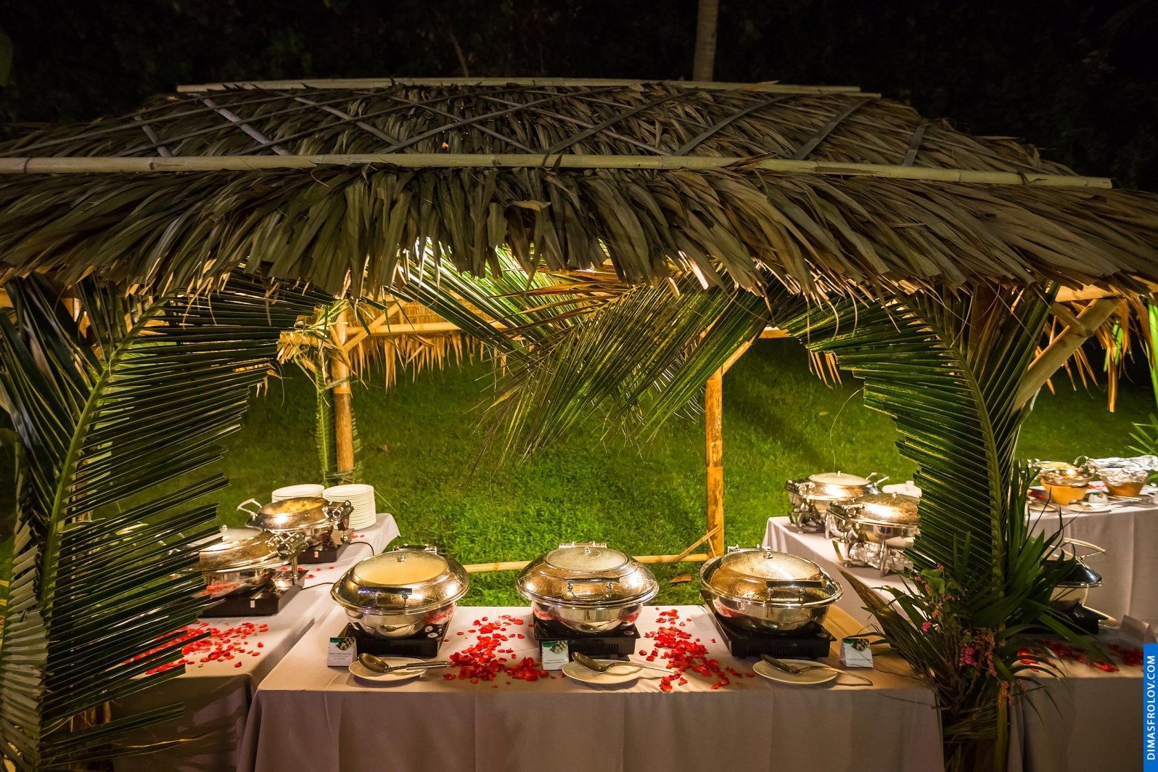 Conrad. New Year’s Eve 2018 party photography at the hotel. Photo 21257 (2023-05-03 21:48:54)
