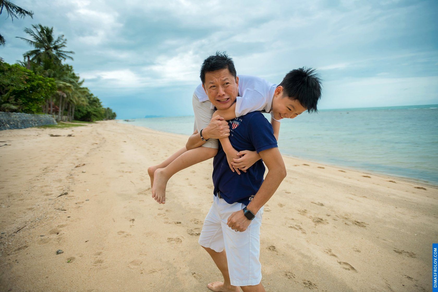 family ครอบครัว Chan. บาทต่อภาพ 44392 (2023-05-03 21:53:59)
