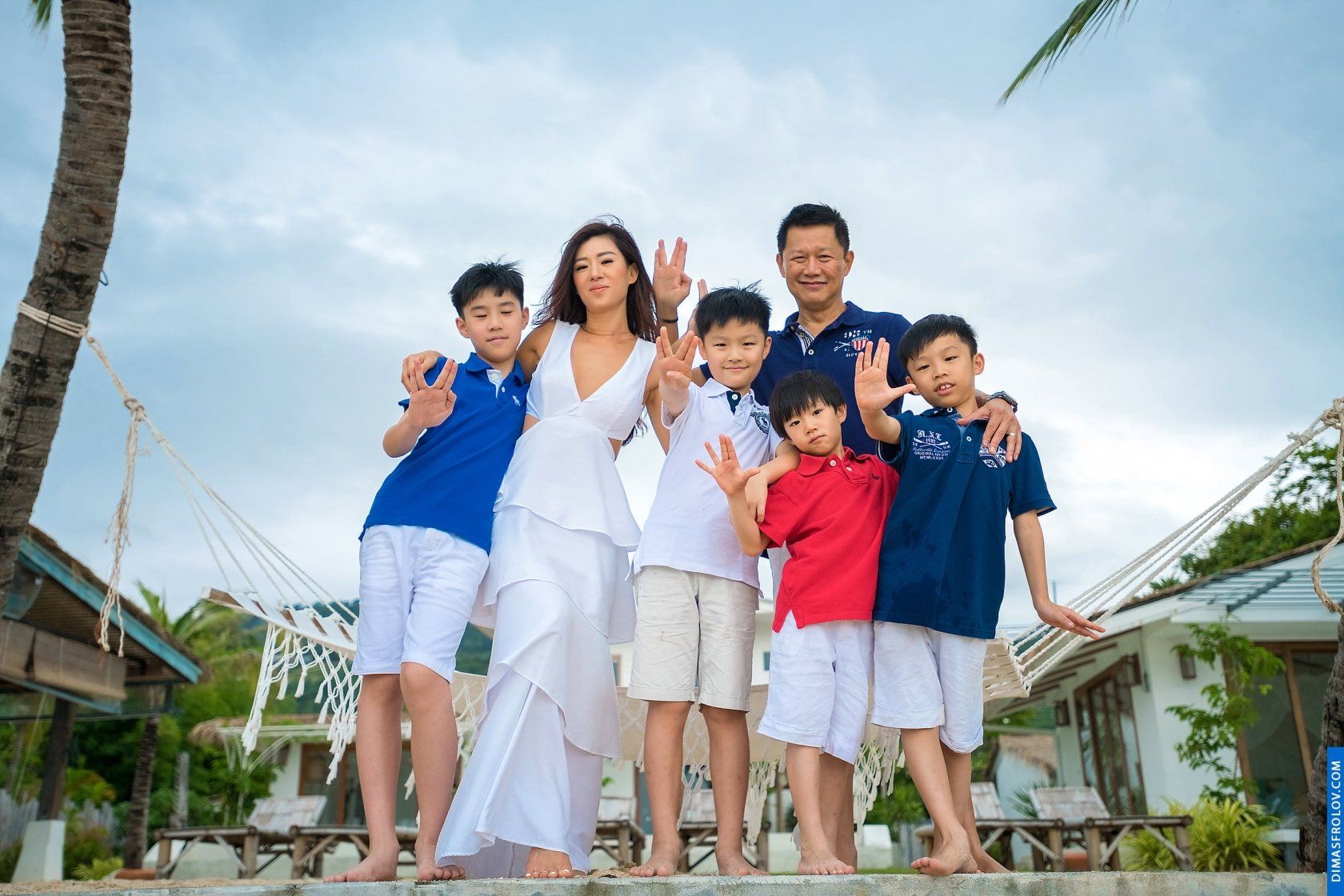 family ครอบครัว Chan. บาทต่อภาพ 44422 (2023-05-03 21:53:59)